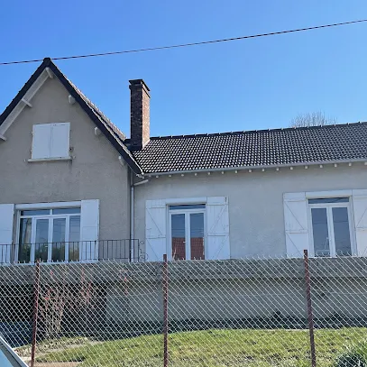 Image de Couvreur Zingueur COMPAGNON - Rénovation toiture - Urgence réparation Fuite - Charpentier Fontainebleau 77